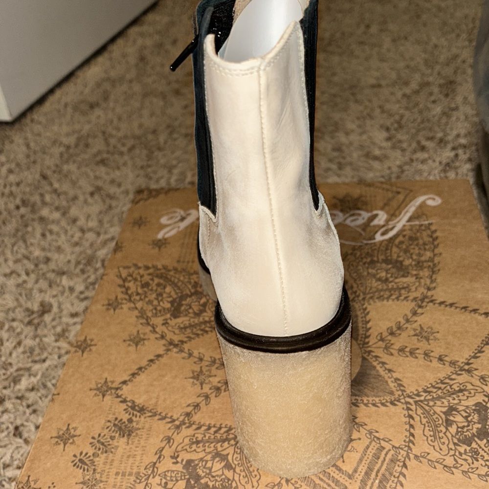 NWB Free People JAMES CHELSEA BOOT White - Picture 5 of 9